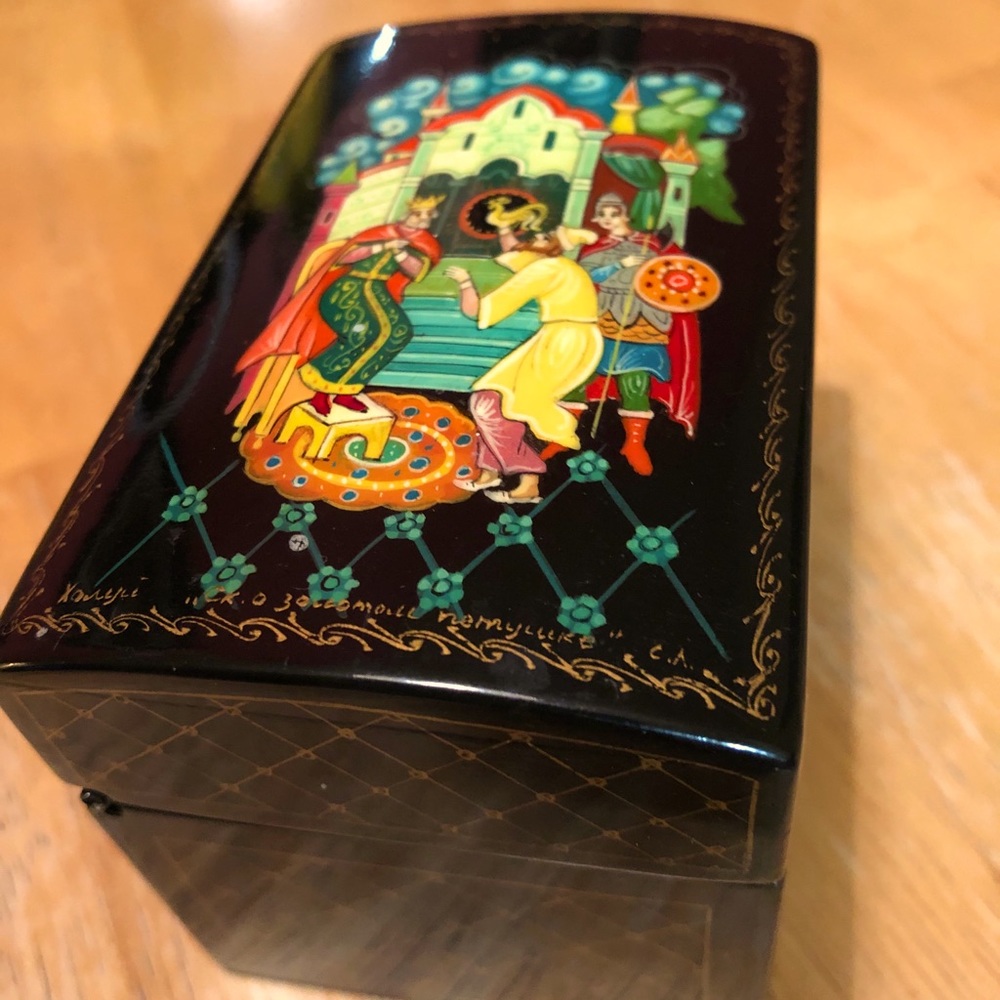 Russian Hand-painted lacquer jewelry box.